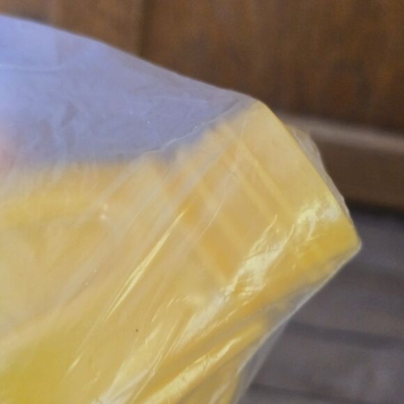 Tupperware Eco Plus 16 ounce Flip Lid Small Water Bottle Yellow Kids 9 in New - Picture 2 of 7